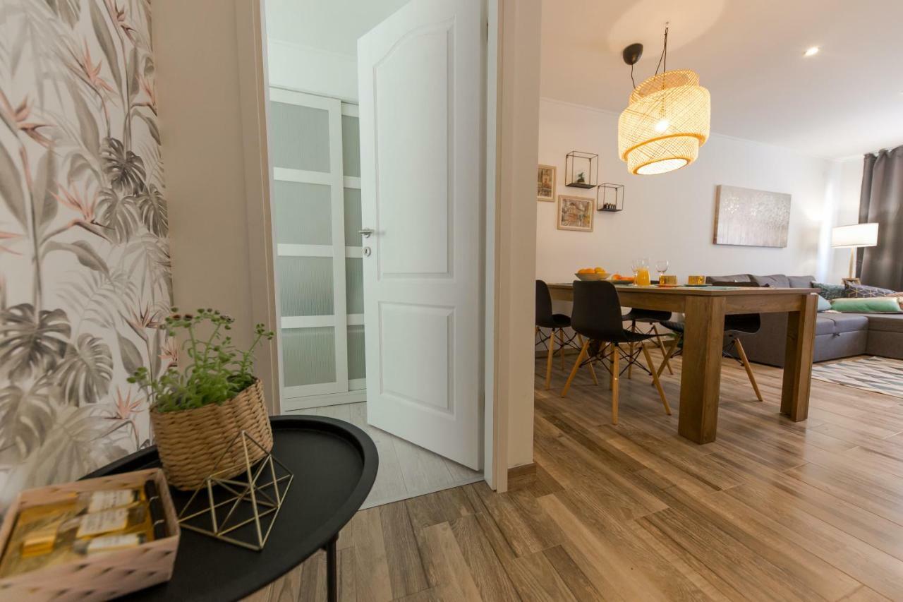 Apartment Lara Трогір Екстер'єр фото