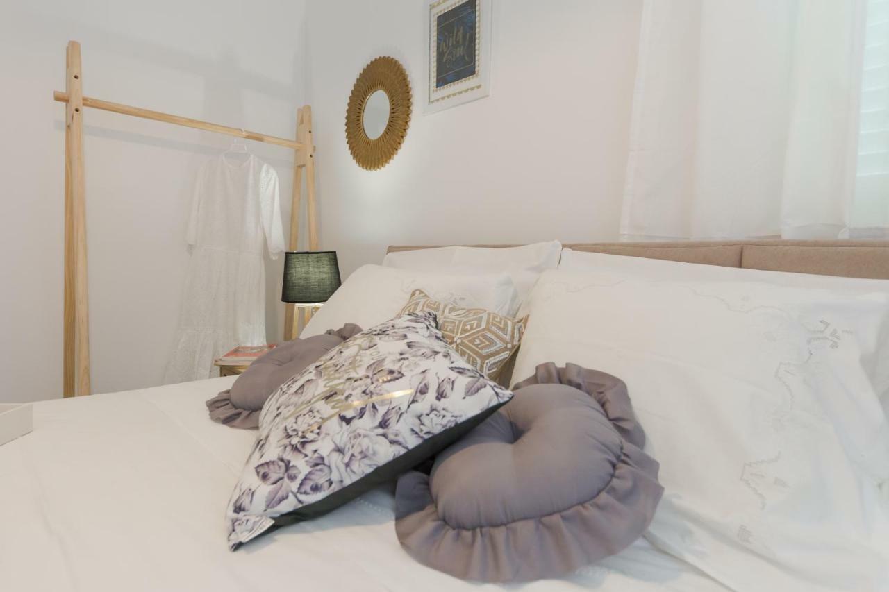 Apartment Lara Трогір Екстер'єр фото