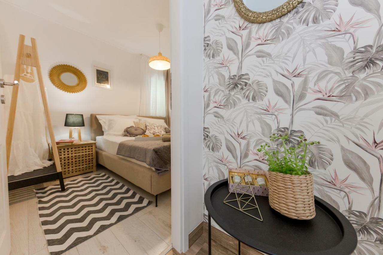 Apartment Lara Трогір Екстер'єр фото