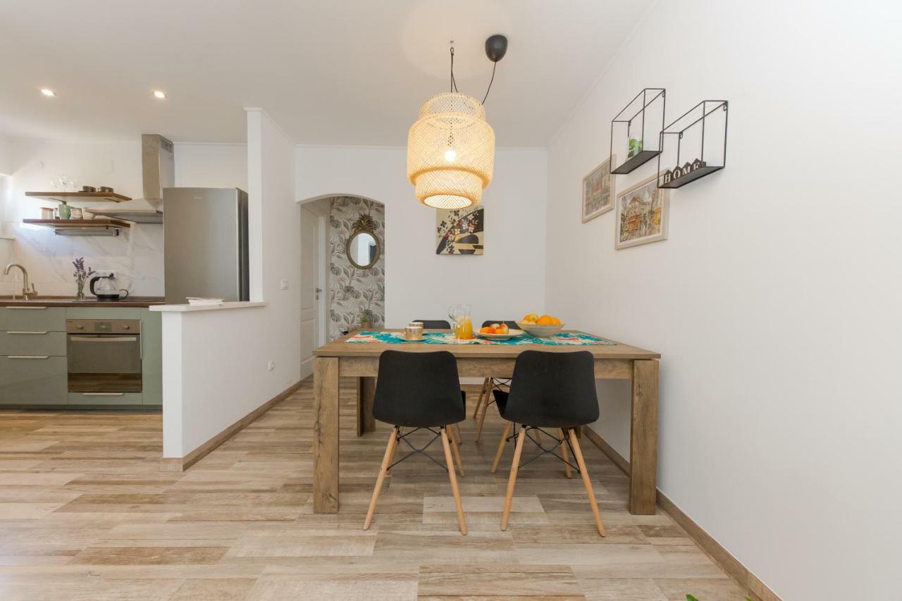 Apartment Lara Трогір Екстер'єр фото